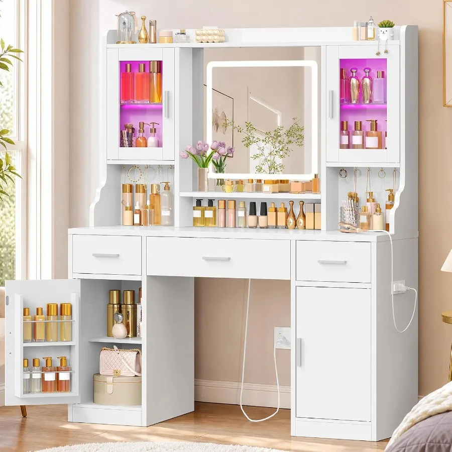 Makeup - 寝室で使用できる、鏡と照明付きのメイクアップ用ドレッサー。素材は白色のMDF、RGB照明モード、大型キャビネット2つ、引き出し3つ。