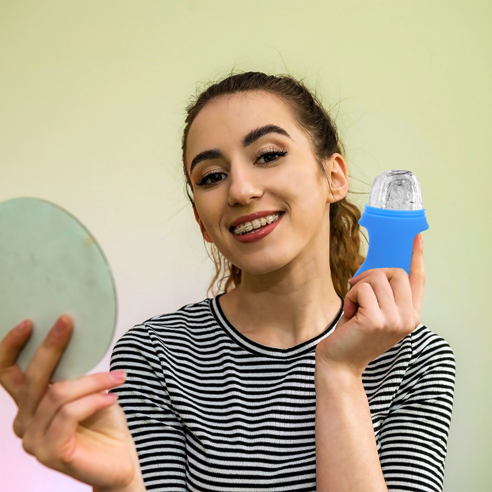顔と目の周りに使えるシリコン製の冷却アイスローラー。繰り返し - Face Ice Roller Puffiness のレビューと価格